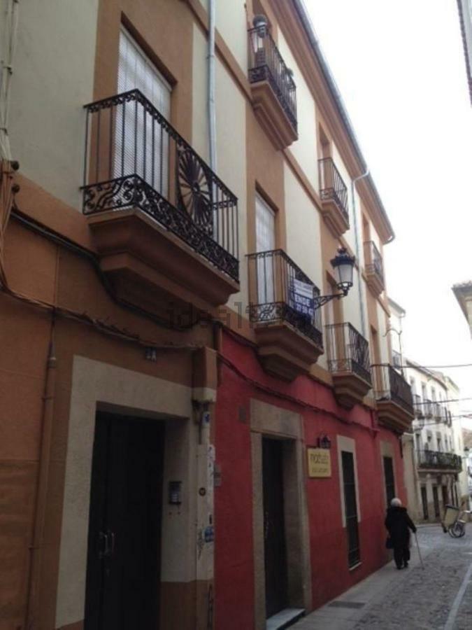 Adama Apartamento Turistico Apartment Caceres Exterior photo